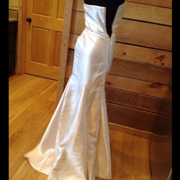 Badgley Mischka Wedding Dress 6 Ivory Mermaid NEW - Picture 2 of 6